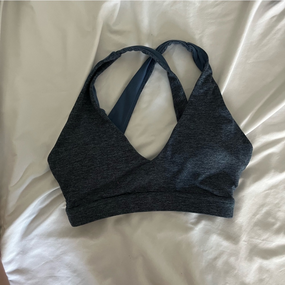 Ptula bare v sports bra